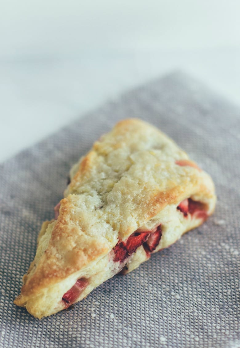 strawberry cream scones |wit & delight