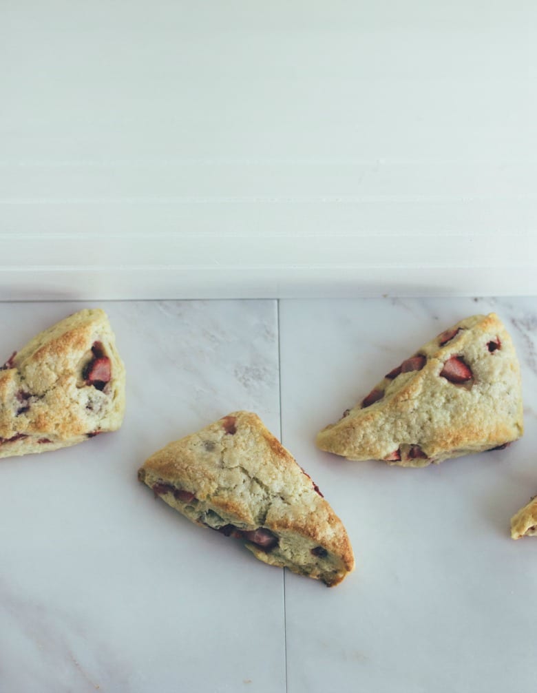 strawberry cream scones | wit & delight