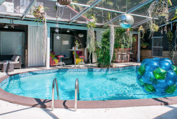 10 Airbnbs Under $150 You Need to Book STAT – Wit & Delight