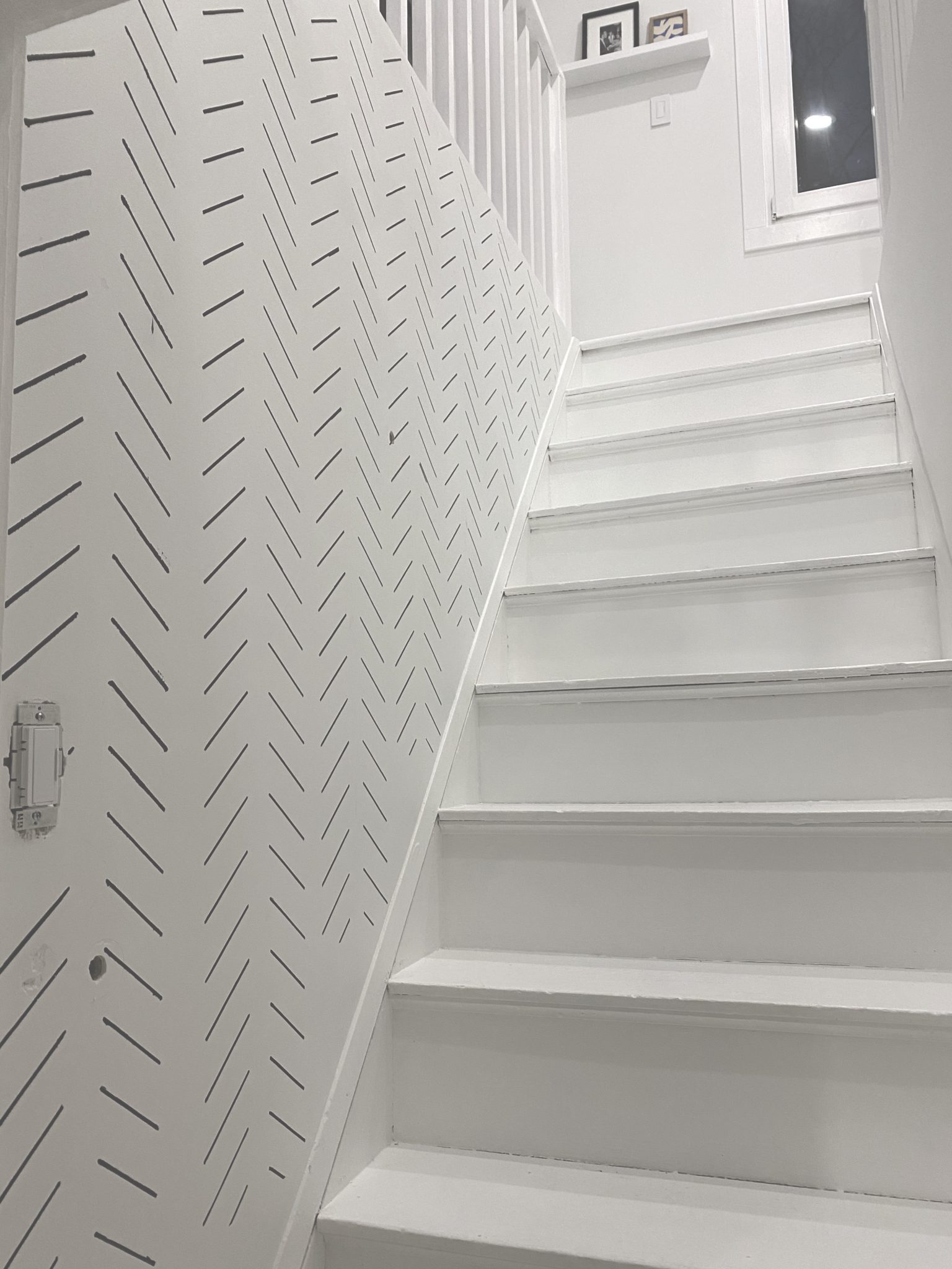DIY Diagonal Wallpaper