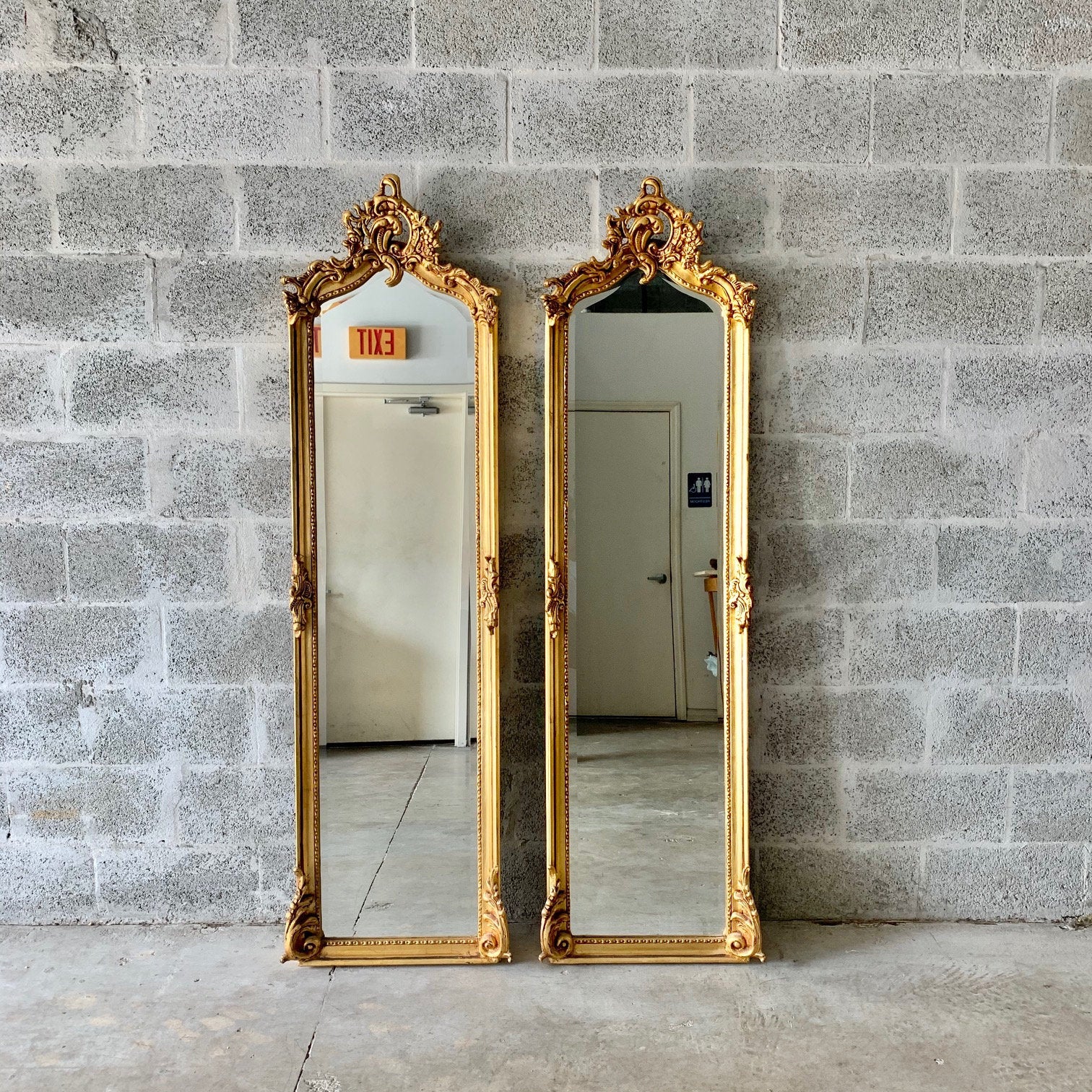 Vintage Baroque Mirror Wit & Delight