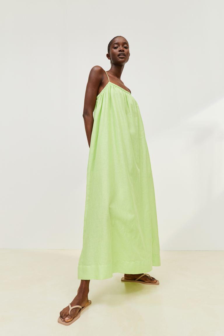 Spring Clothing: H&M Voluminous Linen-Blend Dress