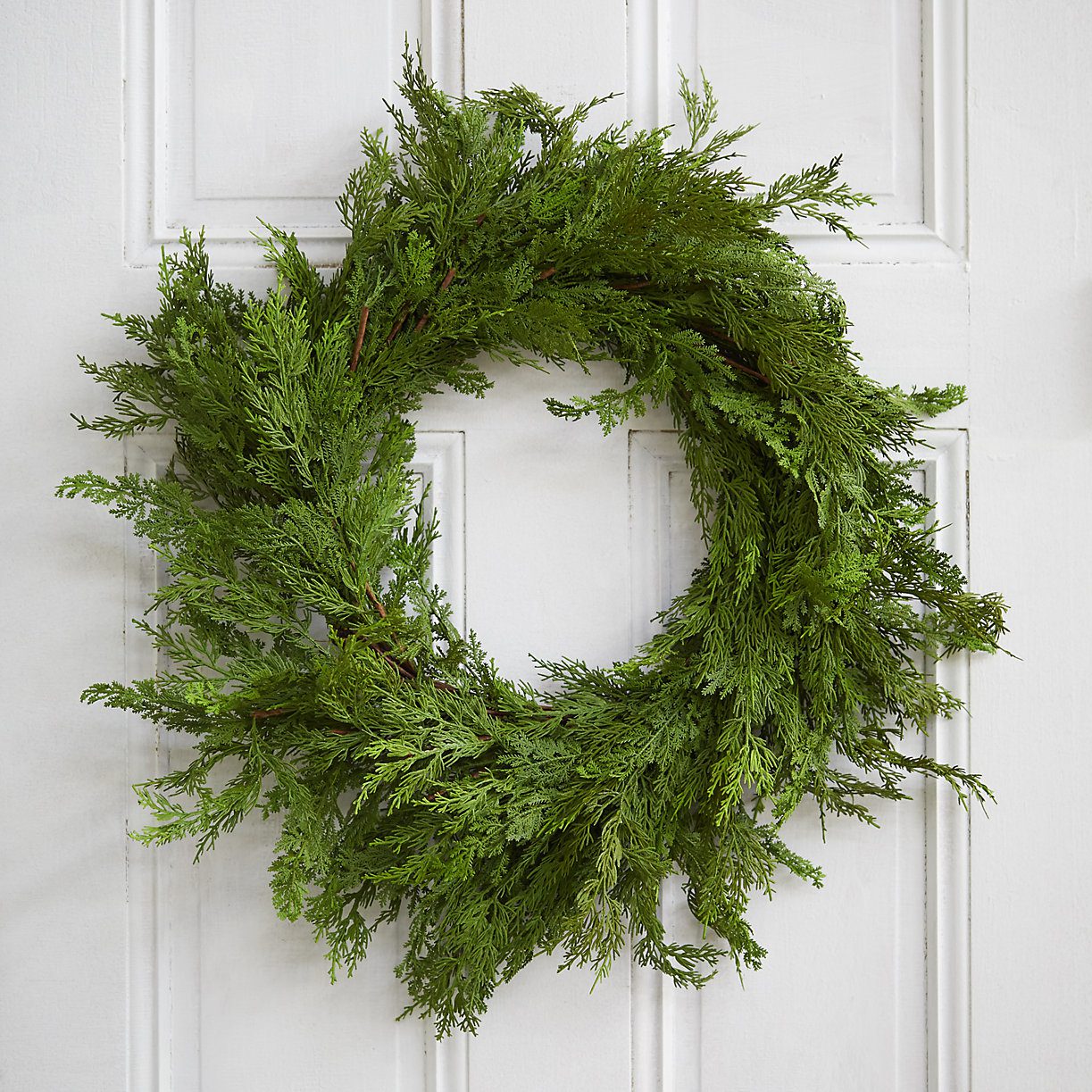 Front Door Holiday Decor Items I Love | Wit & Delight
